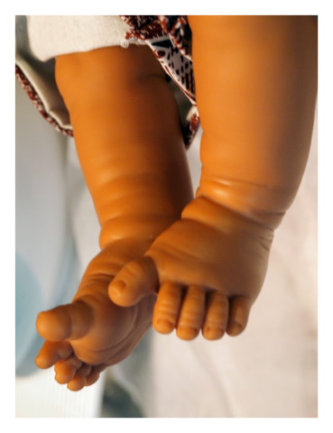 Destiny Deacon Dangling legs, 2014; Hahnemuhle photo rag; 43 x 33 cm; Edition of 5 + 2 APs; enquire