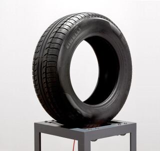Marley Dawson Endless Loop (Pirelli), 2011; steel, polyethylene, mechanics, electrics, rubber; 180 x 64 x 41 cm; enquire