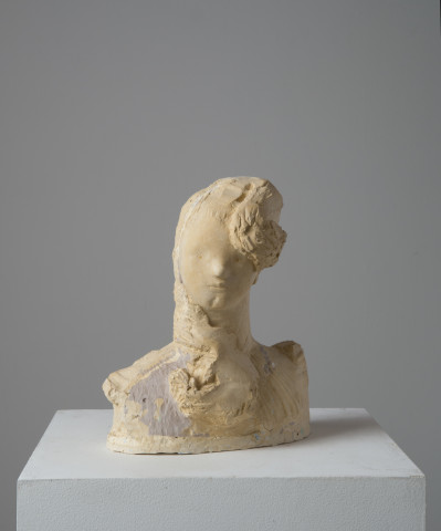 Linda Marrinon Daughter, 2014; tinted and painted plaster; 30 x 23 x 17 cm; enquire