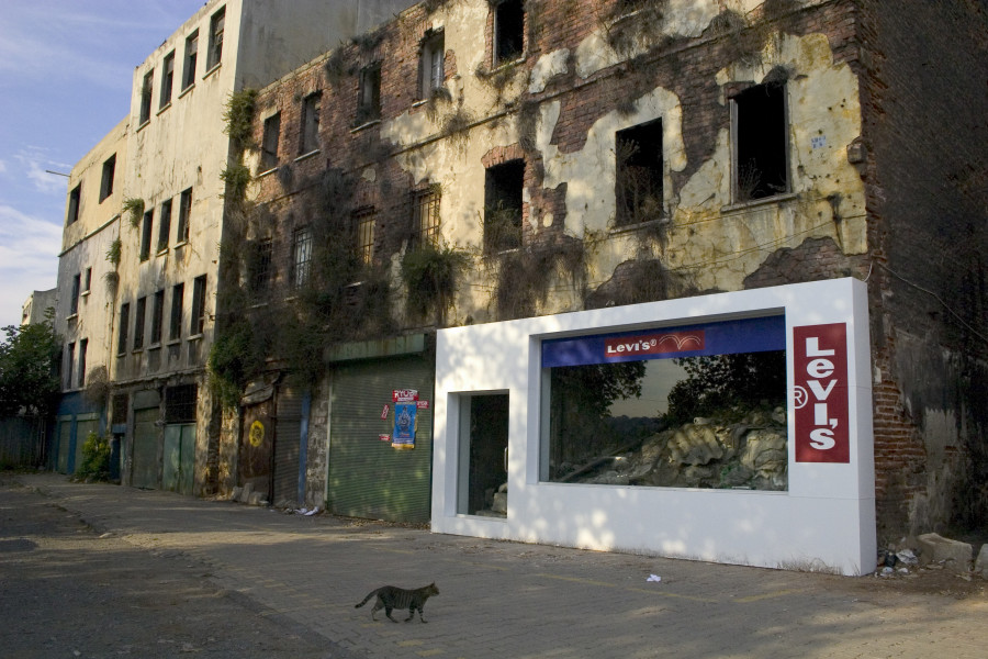 Callum Morton Stonewash, 2005; Installation view, The 2nd Istanbul Pedestrians Exhibition, Istanbul, Turkey, 2005