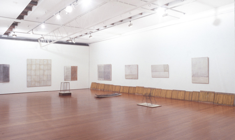 Plein Air, 1994; masonite, white wood, box, wire netting, sawn softdrink crates, craftboard; installation: 9 wall-pieces, 3 free-standing pieces, 12m of leaning panels;
