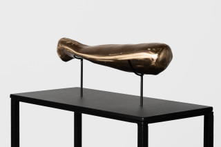 Julie Rrap Relic/Club, 2019; bronze and steel; 6.5 x 38 x 8 cm, steel plinth size: 106 x 47 x 28 cm; Edition of 2 + 1 AP; enquire