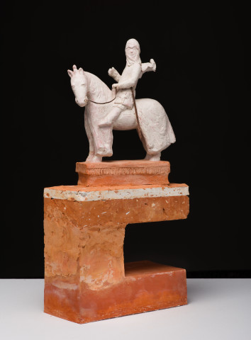 Linda Marrinon Scarpa at Verona, 2018; terracotta and plaster; 44 x 21 x 11 cm; enquire