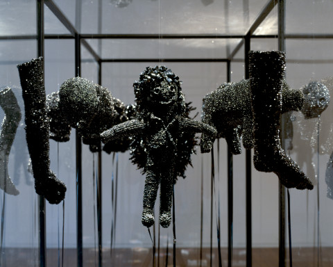 Fiona Hall Scar tissue, 2003-04; video tape; vitrine dimensions: 210 x 330 x 330cm; enquire