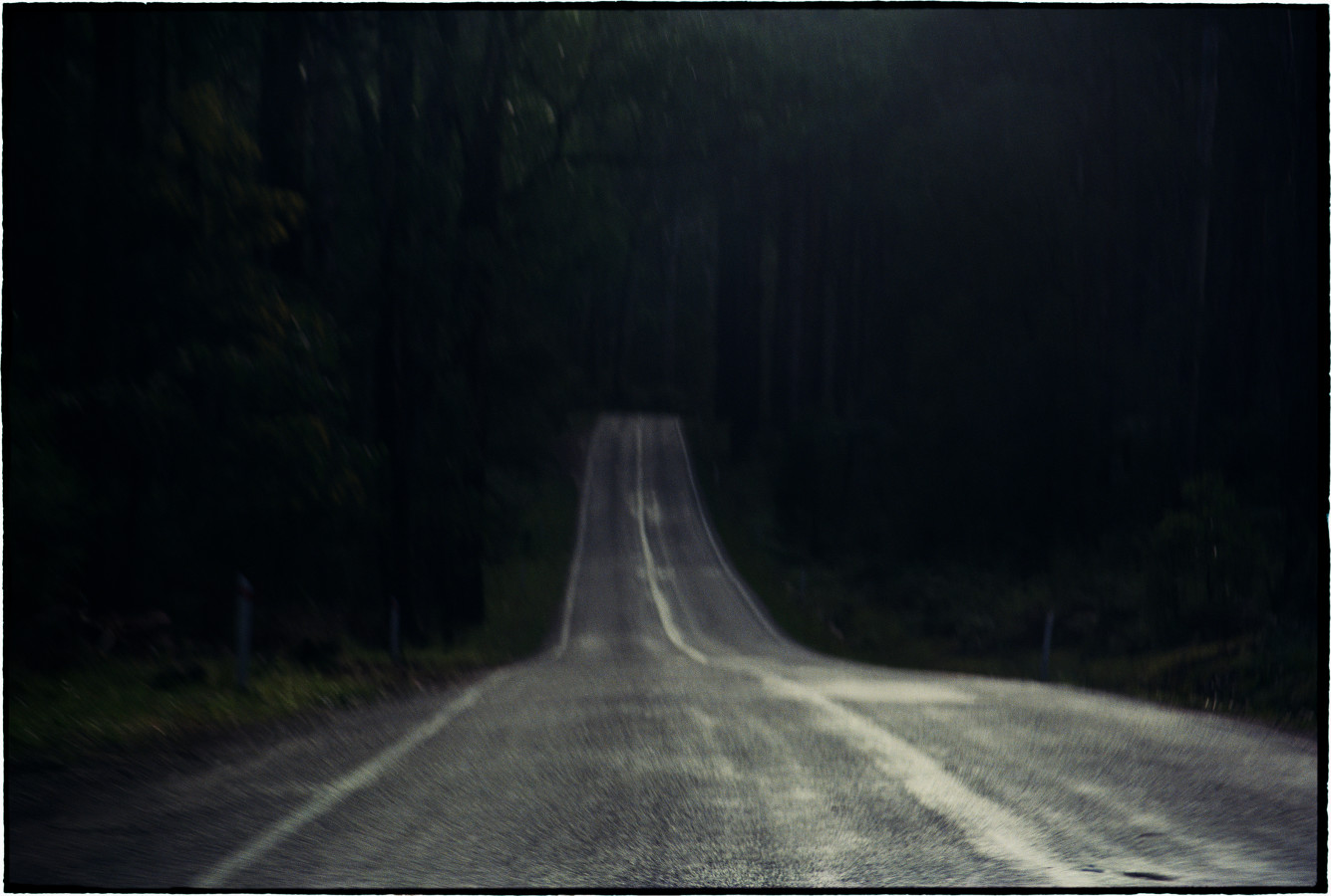 Bill Henson: Bill Henson, 2022 - Roslyn Oxley9 Gallery