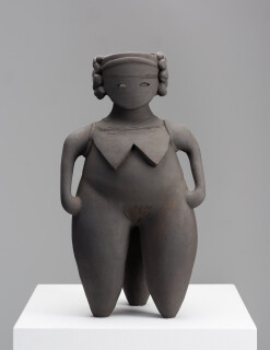 Renee So Woman III, 2018; stoneware; 46 x 22 x 23 cm; enquire