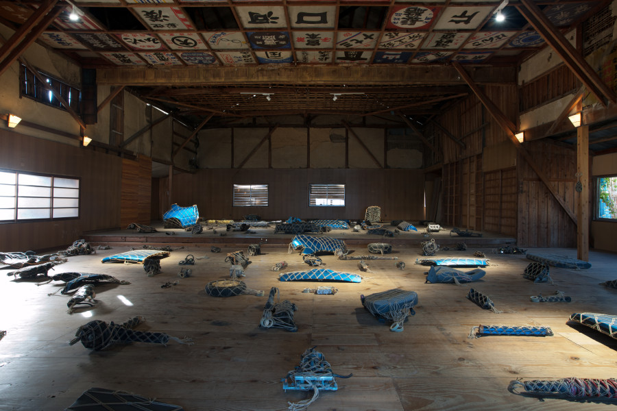 Claire Healy and Sean Cordeiro We Hunt Mammoth, 2015; 121 bagged components (entire Honda) in jute and bamboo using traditional Japanese method for packaging; Exhibition view, Yorii-za, Kamiyama (25 October — 3 November 2019) 