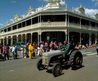 Anne Zahalka Parade, Armidale Autumn Festival, 2001; type C photograph; 115 x 145 cm; Edition of 12; enquire