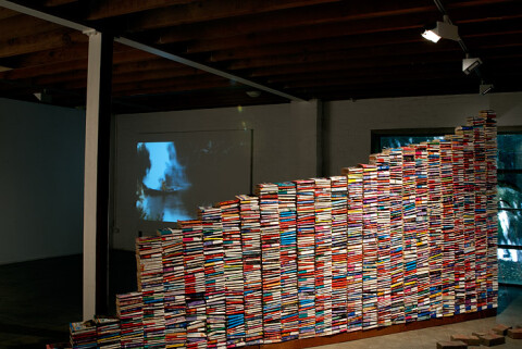 Andrew Liversidge Nothing for nothing, 2009; paperbacks, string, wood, bricks; 230 x 640 x 250 cm; enquire
