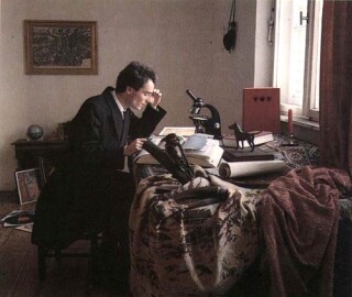 Anne Zahalka The Veterinary (Thomas Ravenbourg/vet), 1987; Ilfochrome print; 80 x 80 cm; Edition of 10; enquire