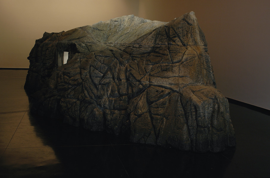 Installation view, Callum Morton, Babylonia, Australian Centre for Contemporary Art, Melbourne, 2005