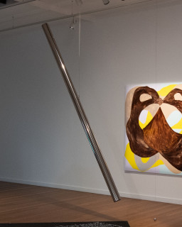 installation view; Mikala Dwyer Line Sculpture, 2019; pol­ished stain­less steel; 346 x 12 x 12 cm; enquire