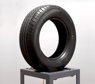 Marley Dawson Endless Loop (Bridgestone), 2011; steel, polyethylene, mechanics, electrics, rubber; 180 x 64 x 41 cm; enquire