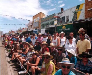 Anne Zahalka Cavalcade Crowd, Tamworth Country Music Festival, 2001; type C photograph; 76 x 95 cm; Edition of 12; enquire