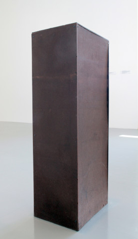 Hany Armanious Set and Setting, 2010; cast pigmented polyurethane resin; 92 x 36 x 25 cm; enquire