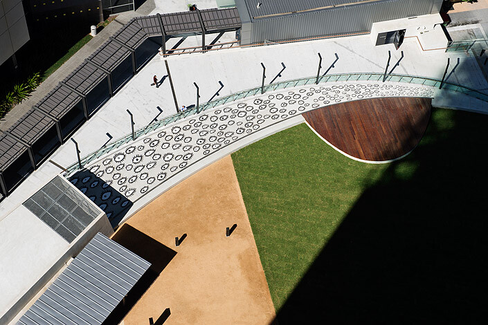 Yayoi Kusama Eyes are Singing Out, 2012; Steel, Enamel; Photo: John Gollings; enquire